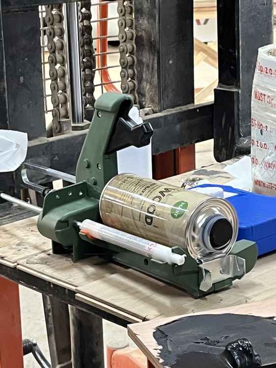 wyciskacz aplikator odmierzający proporcje