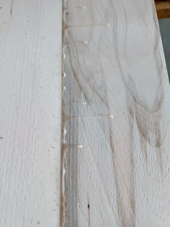 Spoina klejowa D 300 HV